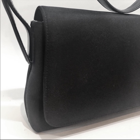 COACH BLACK TWILL WITH LEATHER TRIM SHOULDER BAG - Picture 2 of 8